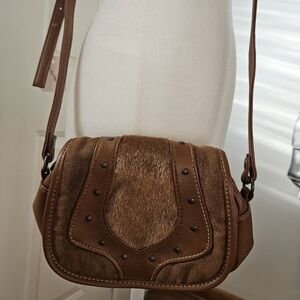Crossbody handbag.